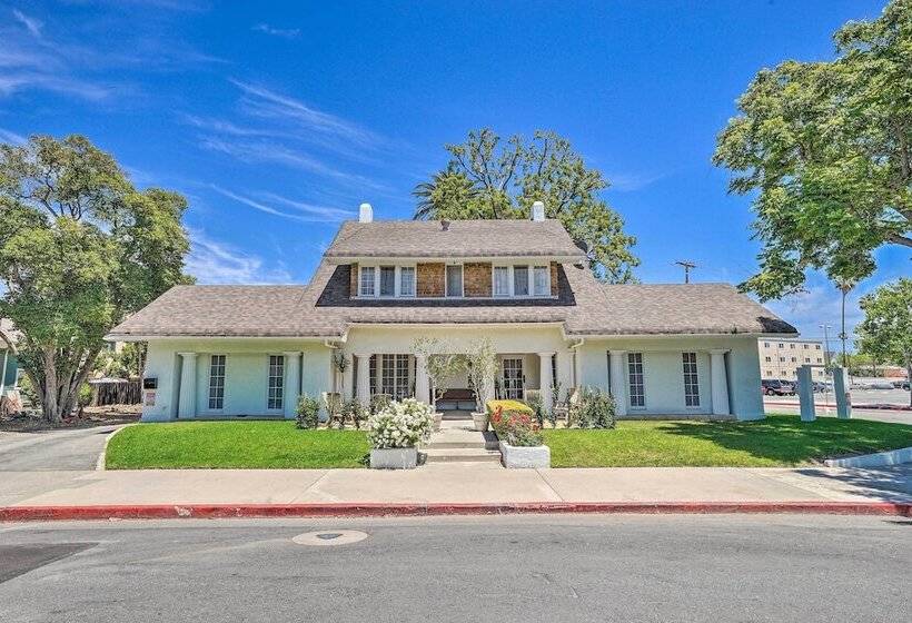 Elegant, Historical Santa Ana Home W/ Gardens