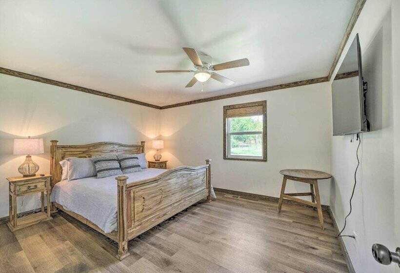 Eufaula Retreat W/ Lake Views: Walk To Marina