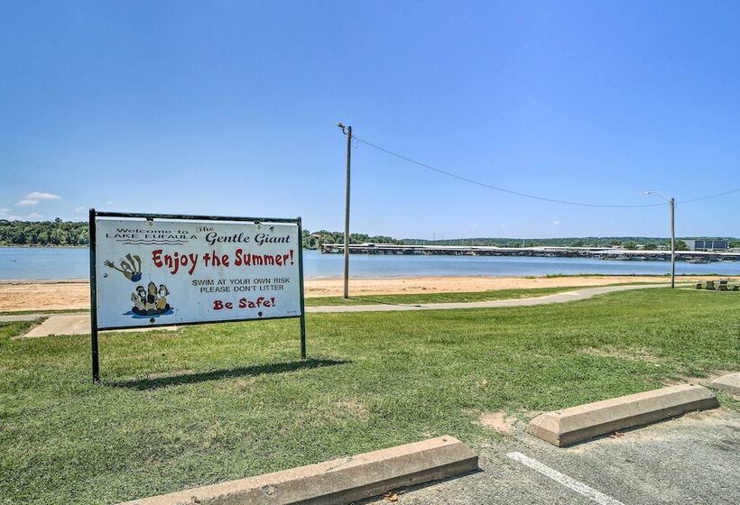 Eufaula Retreat W/ Lake Views: Walk To Marina