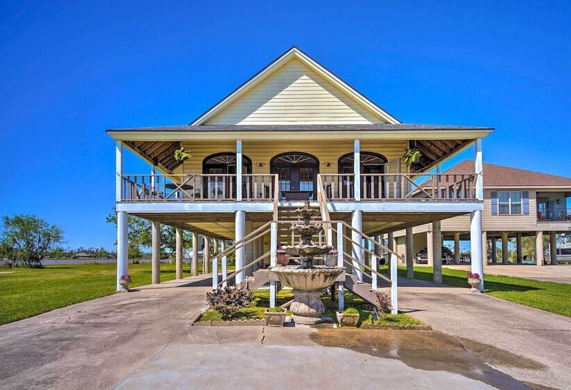 Exquisite Lake Charles Gem   Waterfront Views