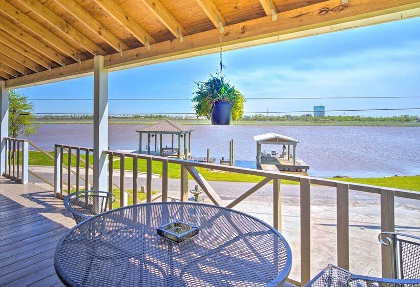 Exquisite Lake Charles Gem   Waterfront Views
