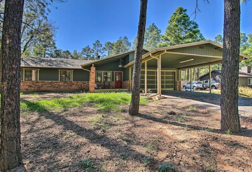 Hike & Unwind: Lakeside Home W/ Fire Pit!