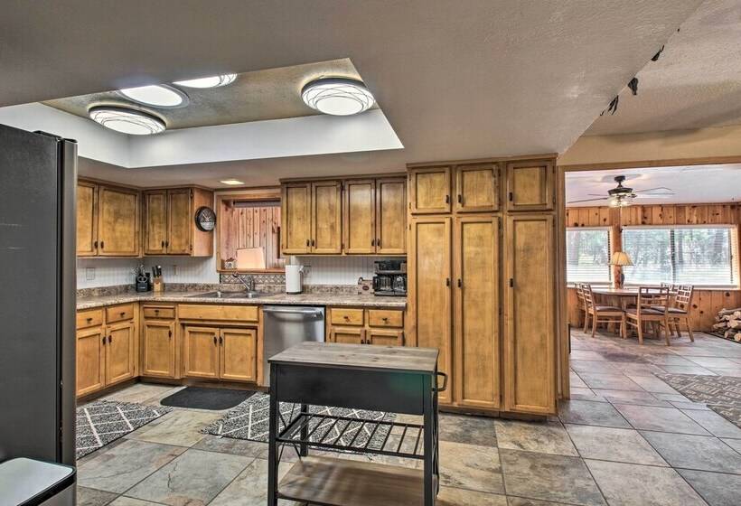 Hike & Unwind: Lakeside Home W/ Fire Pit!