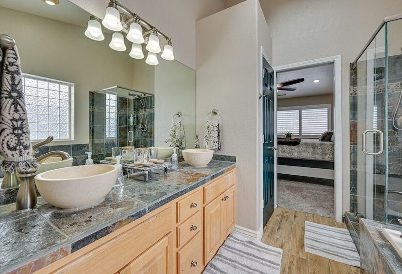 Family Friendly Flagstaff Home W/ Hot Tub & Games