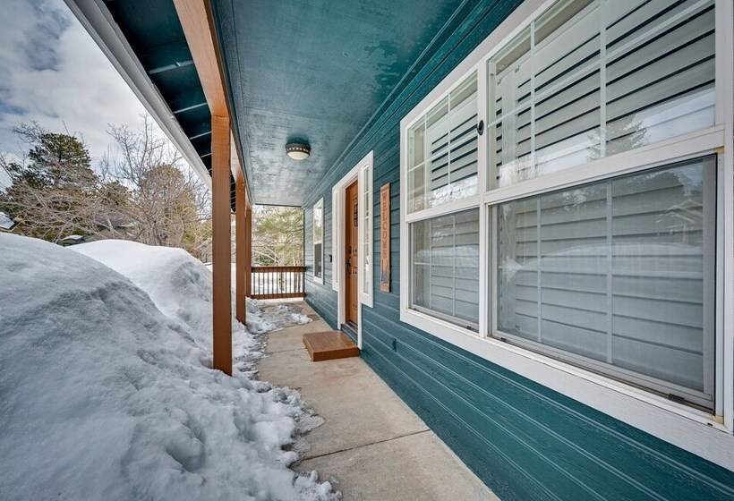 Family Friendly Flagstaff Home W/ Hot Tub & Games