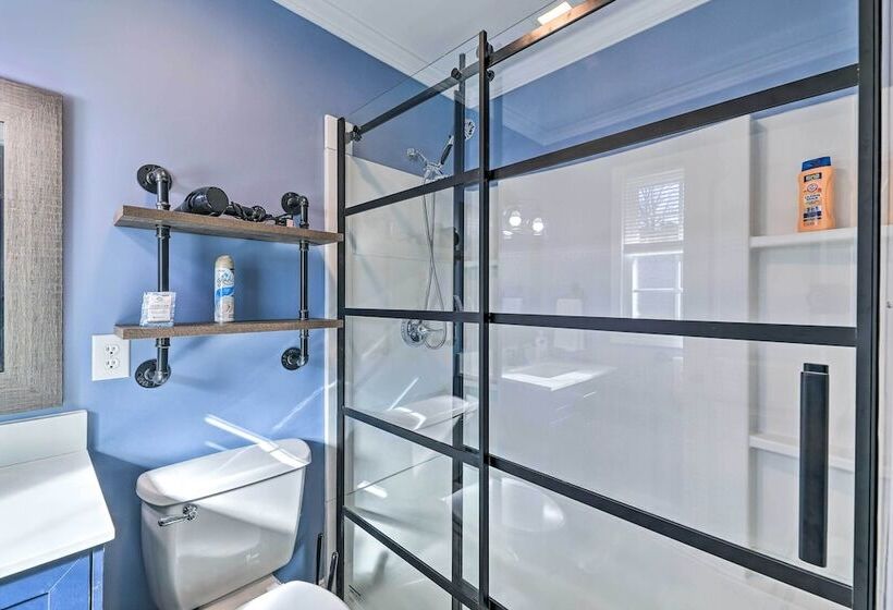 Family Friendly New Bern Home W/ Backyard!