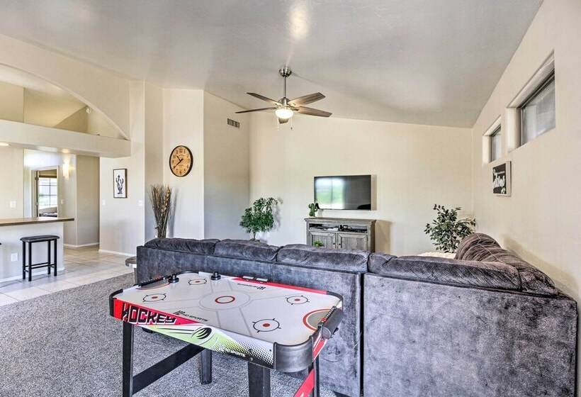 Oro Valley Home W/ Hot Tub & Mountain Views!