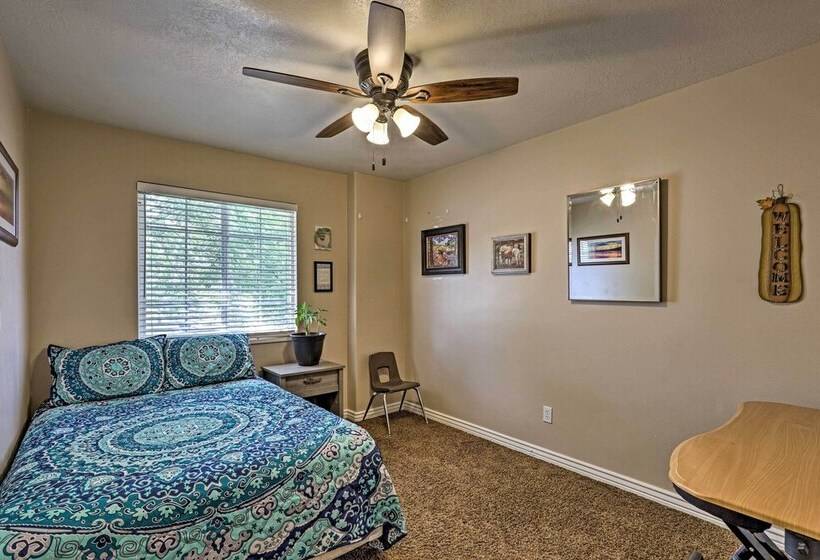 Salem House W/ Sauna, Piano, & Game Room!