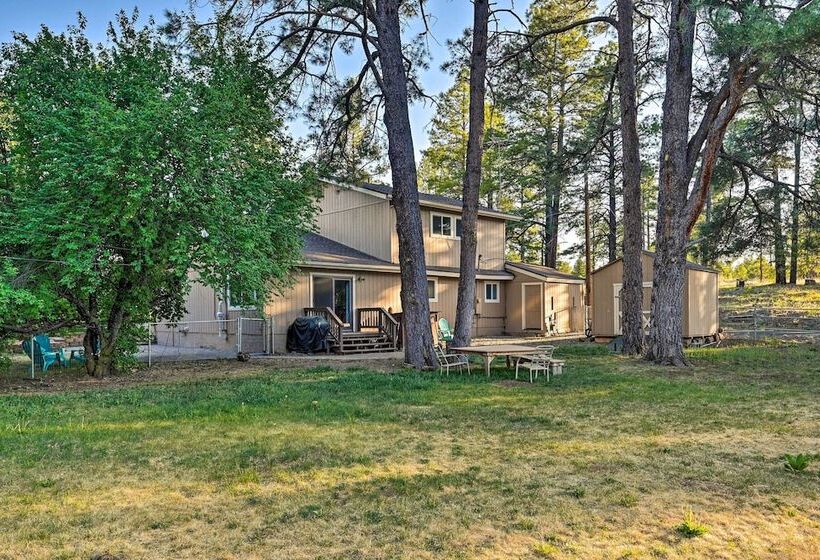 Flagstaff Retreat W/ Large Yard, Balcony & Views!