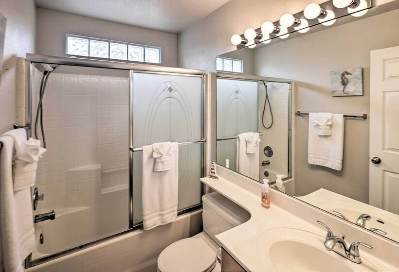 Fort Mohave Home W/ Hot Tub: 4 Mi To Co River!