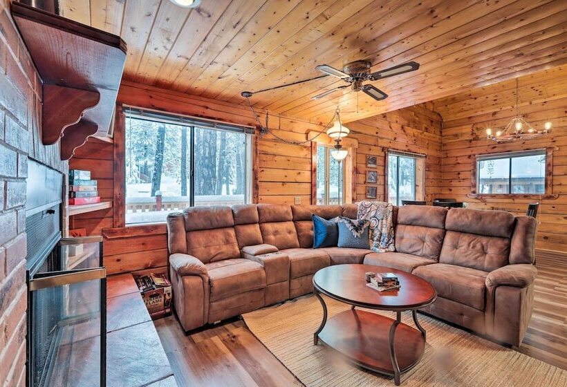 Fully Remodeled Munds Park Cabin: Deck & Fireplace