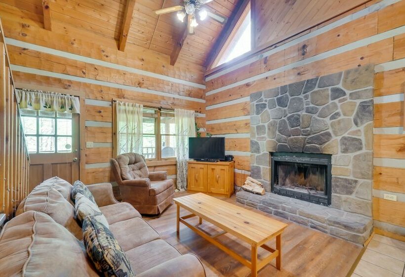 Gatlinburg Cabin W/ Pool Table ~ 6 Mi To Downtown!