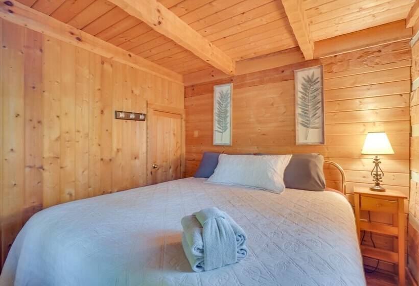 Gatlinburg Cabin W/ Pool Table ~ 6 Mi To Downtown!