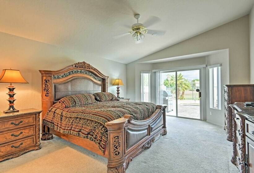 Gilbert House W/ Private Pool & Golf Course Views!