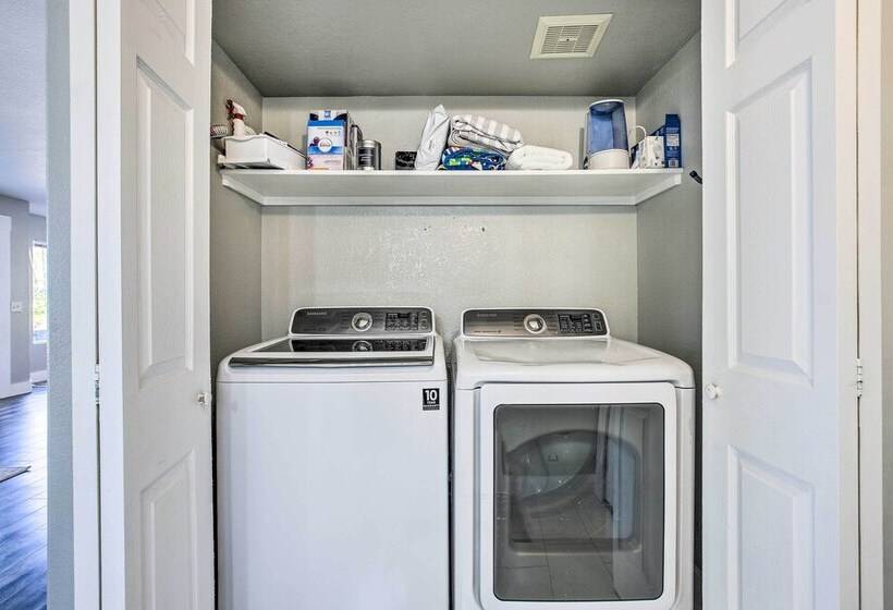 Pet Friendly Glendale Home W/ Pool, Near Golfing