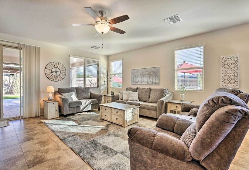 Gold Canyon Home W/ Private Pool, Grill & Fire Pit