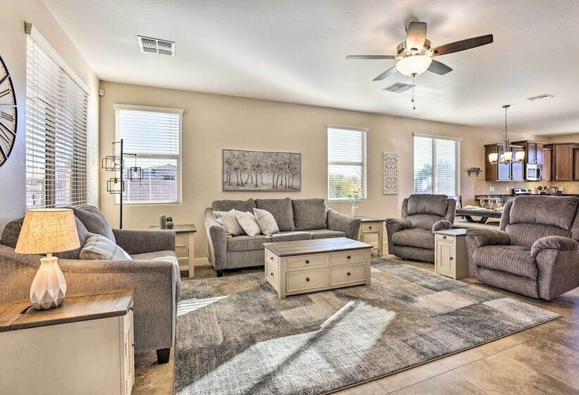 Gold Canyon Home W/ Private Pool, Grill & Fire Pit