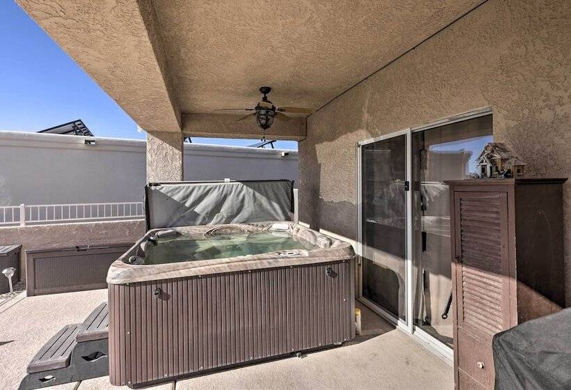 Gorgeous Desert Escape W/ Pool, Lake Havasu Views!