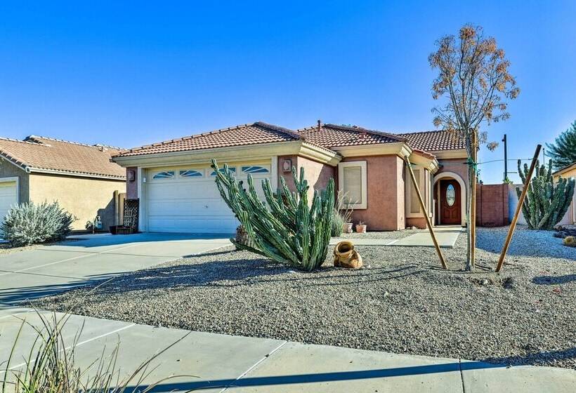 Goodyear Vacation Rental W/ Pool, Close To Hikes!