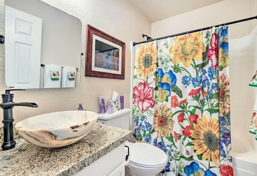 Goodyear Vacation Rental W/ Pool, Close To Hikes!