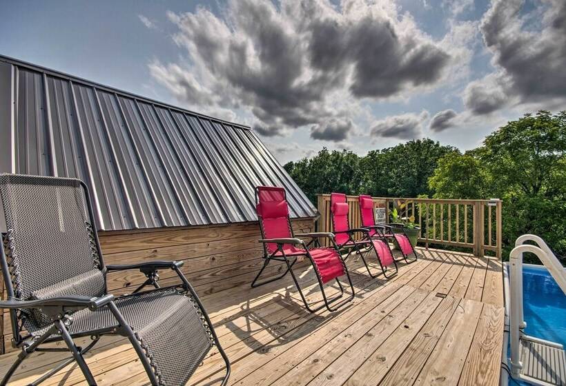 Grace Place  Clark House On Farm: Shared Hot Tub!