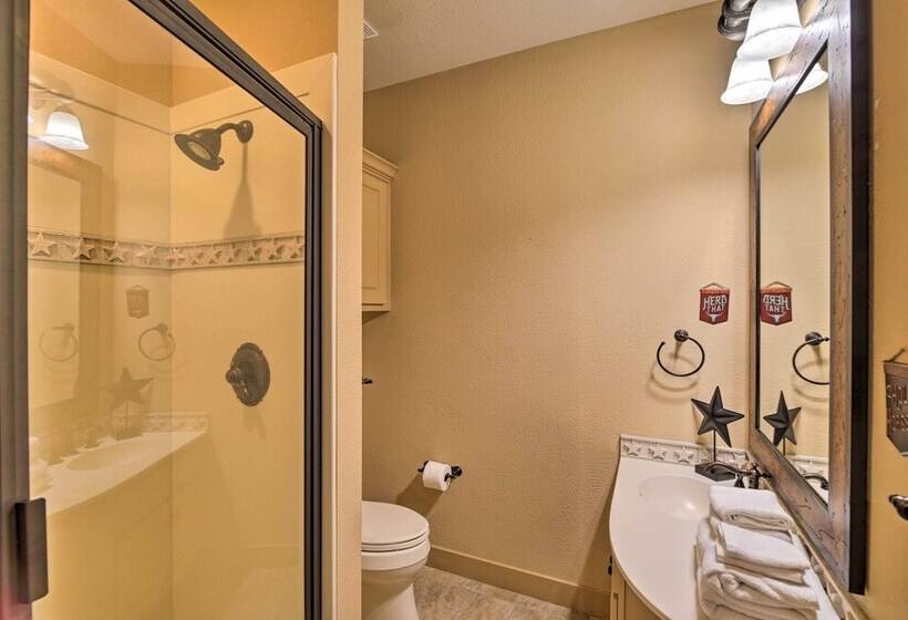 Grand Bellville Estate At  Clear Creek Ranch