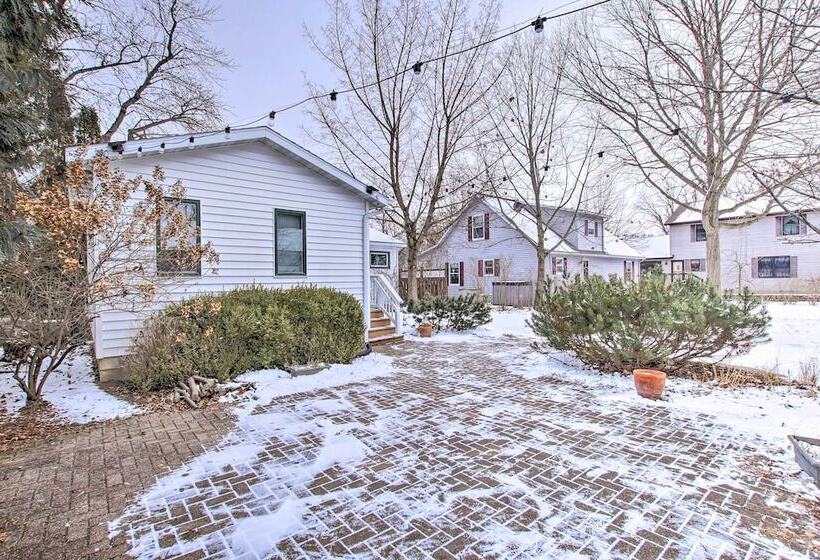 Green Lake Vacation Home W/ Screened Porch!