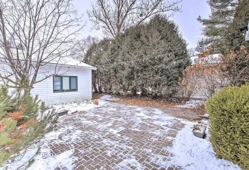 Green Lake Vacation Home W/ Screened Porch!