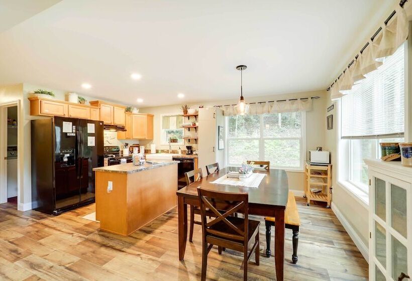 Greystone   Creekside Cabin: Hike, Fish & Explore!