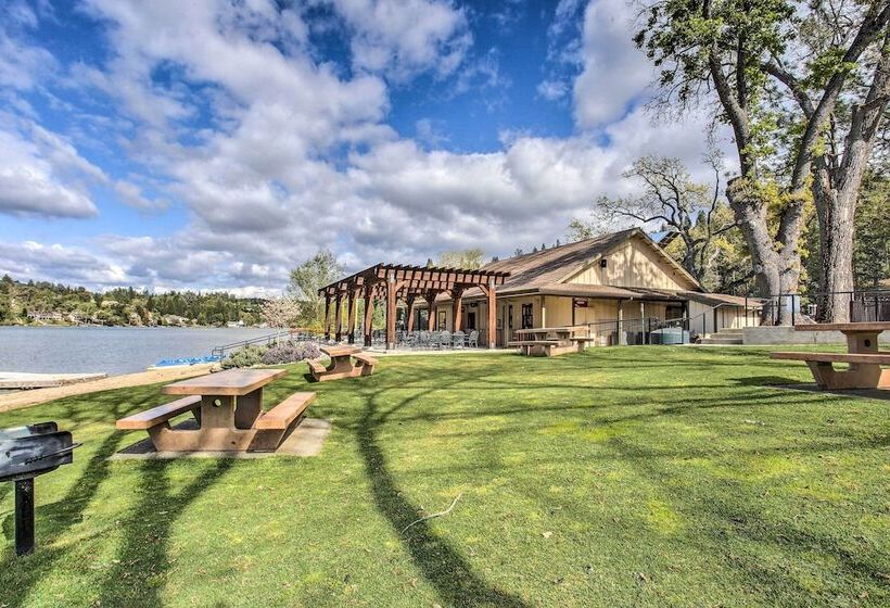 Groveland Home Walk To Pine Mountain Lake!