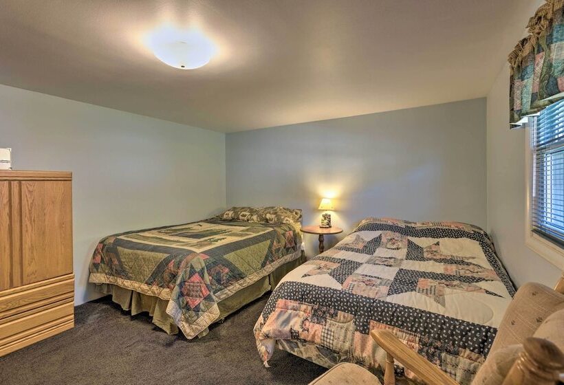 Lakefront Ludington Retreat W/ Kayaks & Fire Pit!