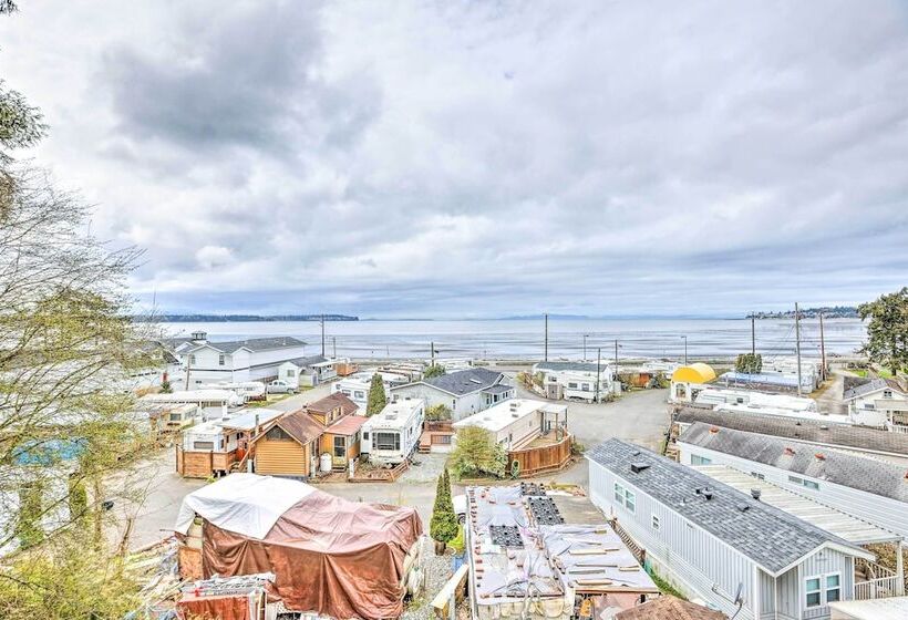 Hilltop Hideout W/ Sweeping Birch Bay Views