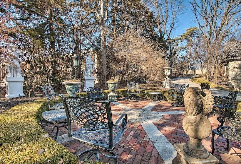 Historic Guest House On Castle Kimble Estate!