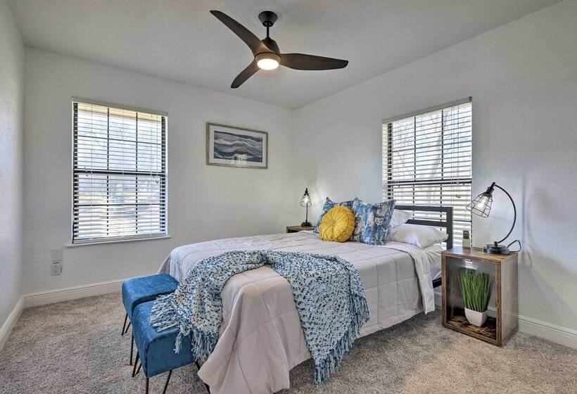 Riverfront Seguin Home W/ Dock: 3 Mi To Dtwn!