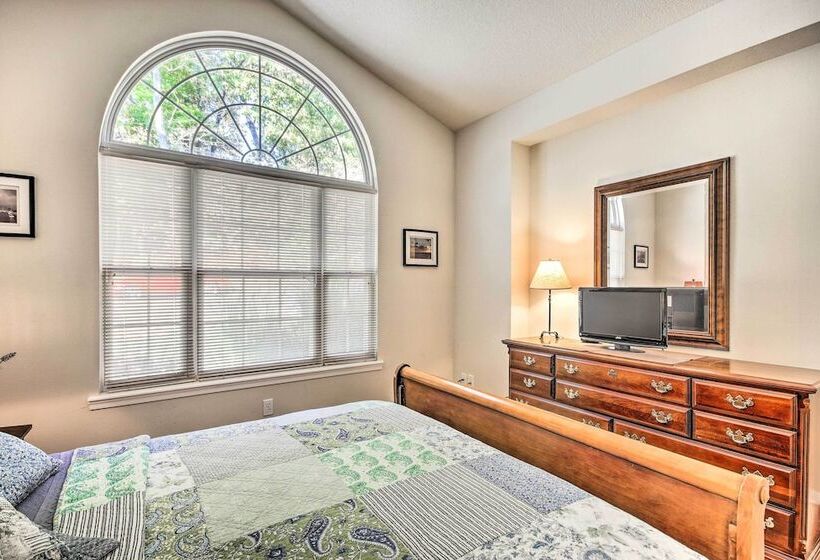 Home W/ Deck Near Lake Avalon, Boat Ramp + Golf!