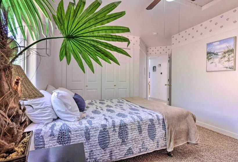 Home W/ Game Room & Fire Pit: 30 Min To Zion!