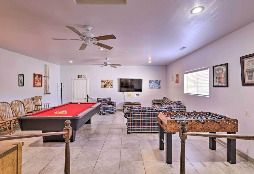 Home W/ Game Room & Fire Pit: 30 Min To Zion!