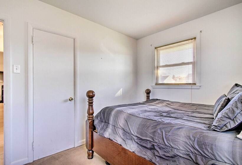 House W/ Pellet Smoker & Grill, 1 Mi To Lake!