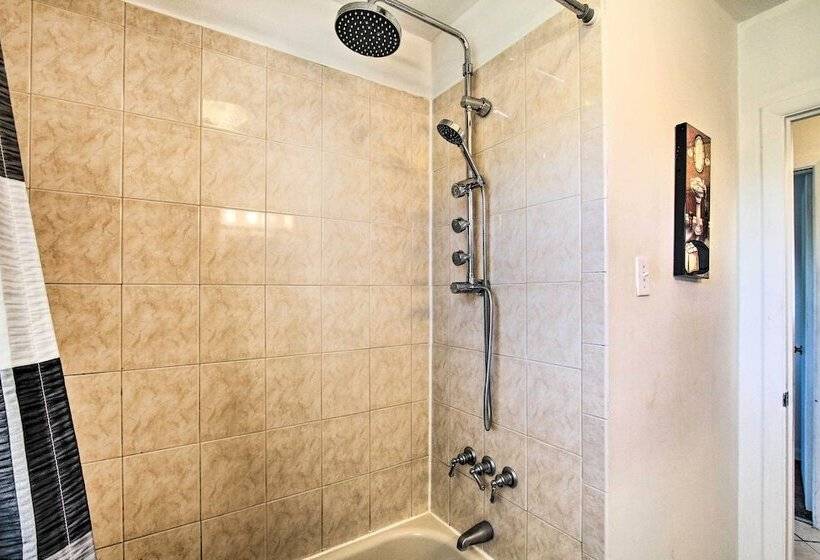 House W/ Pellet Smoker & Grill, 1 Mi To Lake!