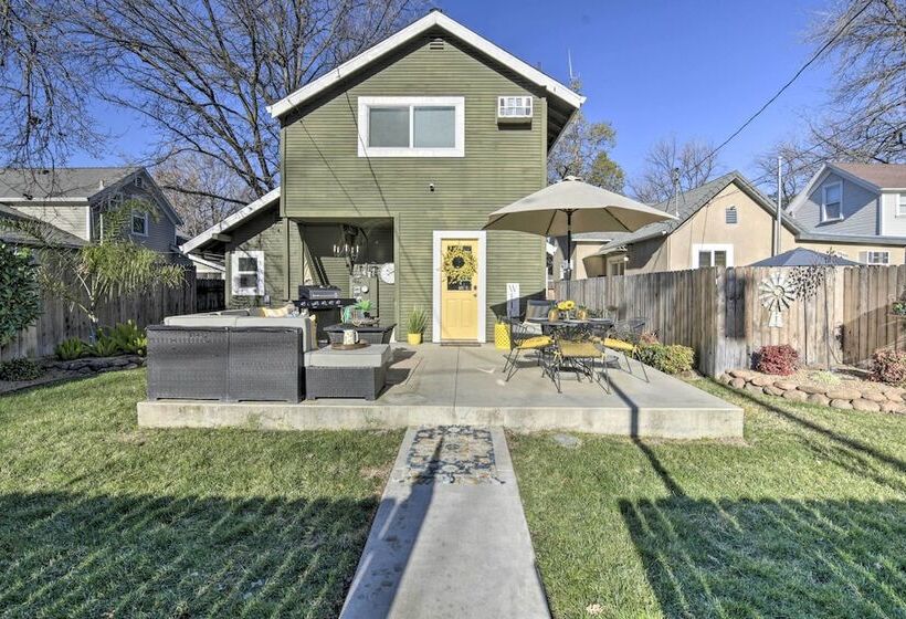 Ideally Located Chico Home   Fire Pit & Grill