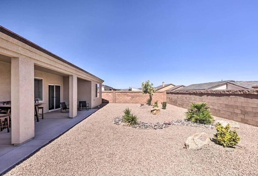 Idyllic Kingman Retreat With Yard   Near Hiking