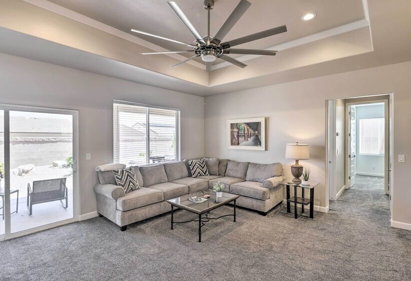 Idyllic Kingman Retreat With Yard   Near Hiking