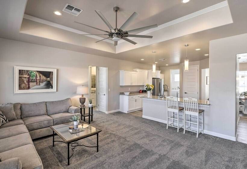 Idyllic Kingman Retreat With Yard   Near Hiking