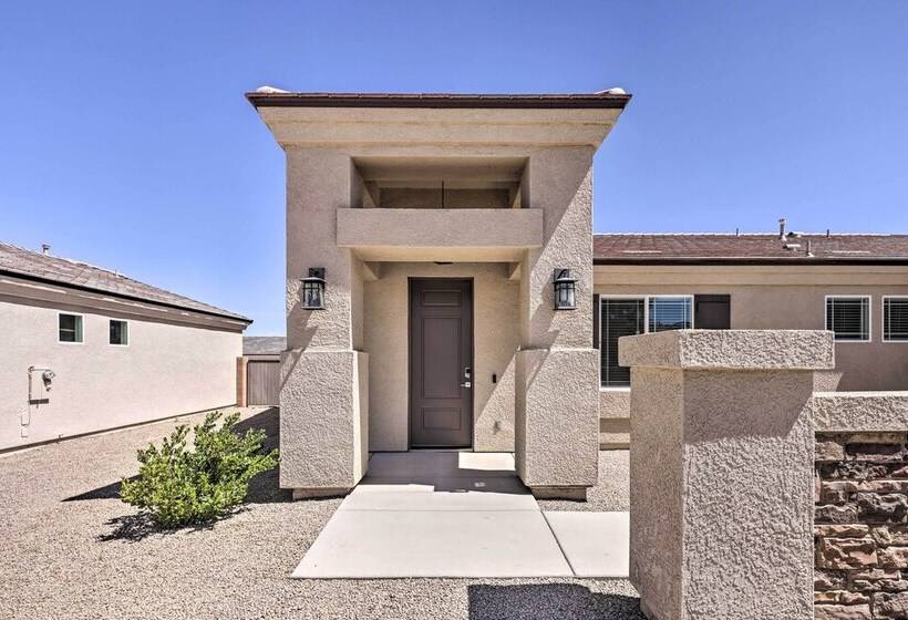 Idyllic Kingman Retreat With Yard   Near Hiking
