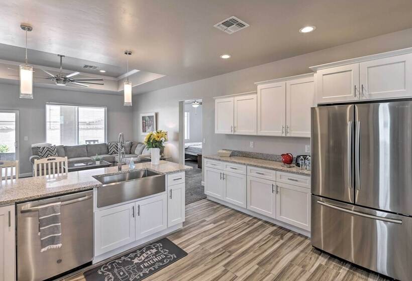 Idyllic Kingman Retreat With Yard   Near Hiking