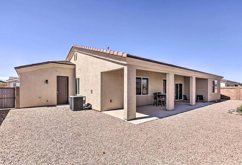 Idyllic Kingman Retreat With Yard   Near Hiking