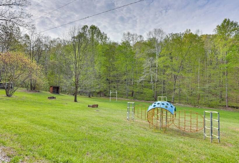 Idyllic Southern Indiana Cabin Near Patoka Lake!