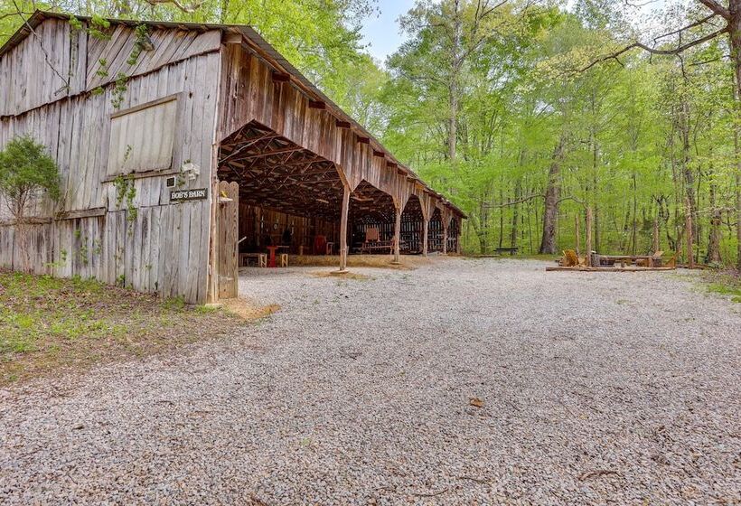 Idyllic Southern Indiana Cabin Near Patoka Lake!