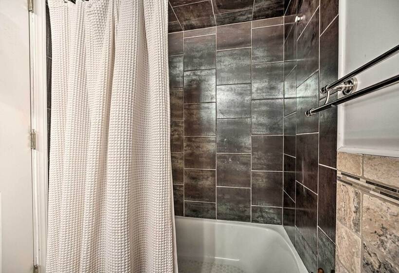 La Porte Cabin With Sauna, Decks & Fire Pit!