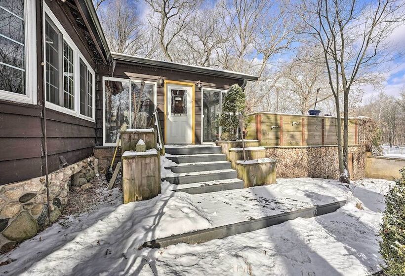 La Porte Cabin With Sauna, Decks & Fire Pit!